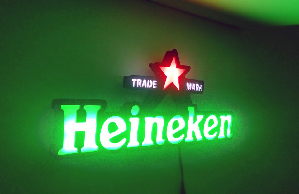 Letreiro Luminoso Heineken