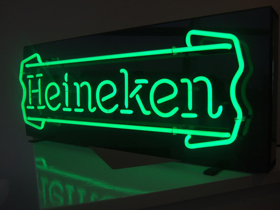 Letreiro Heineken Neon