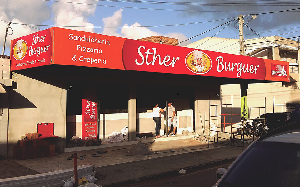 fachada em lona