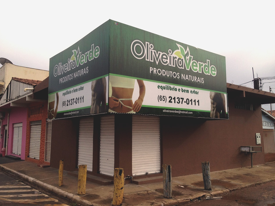 fachada de loja em lona